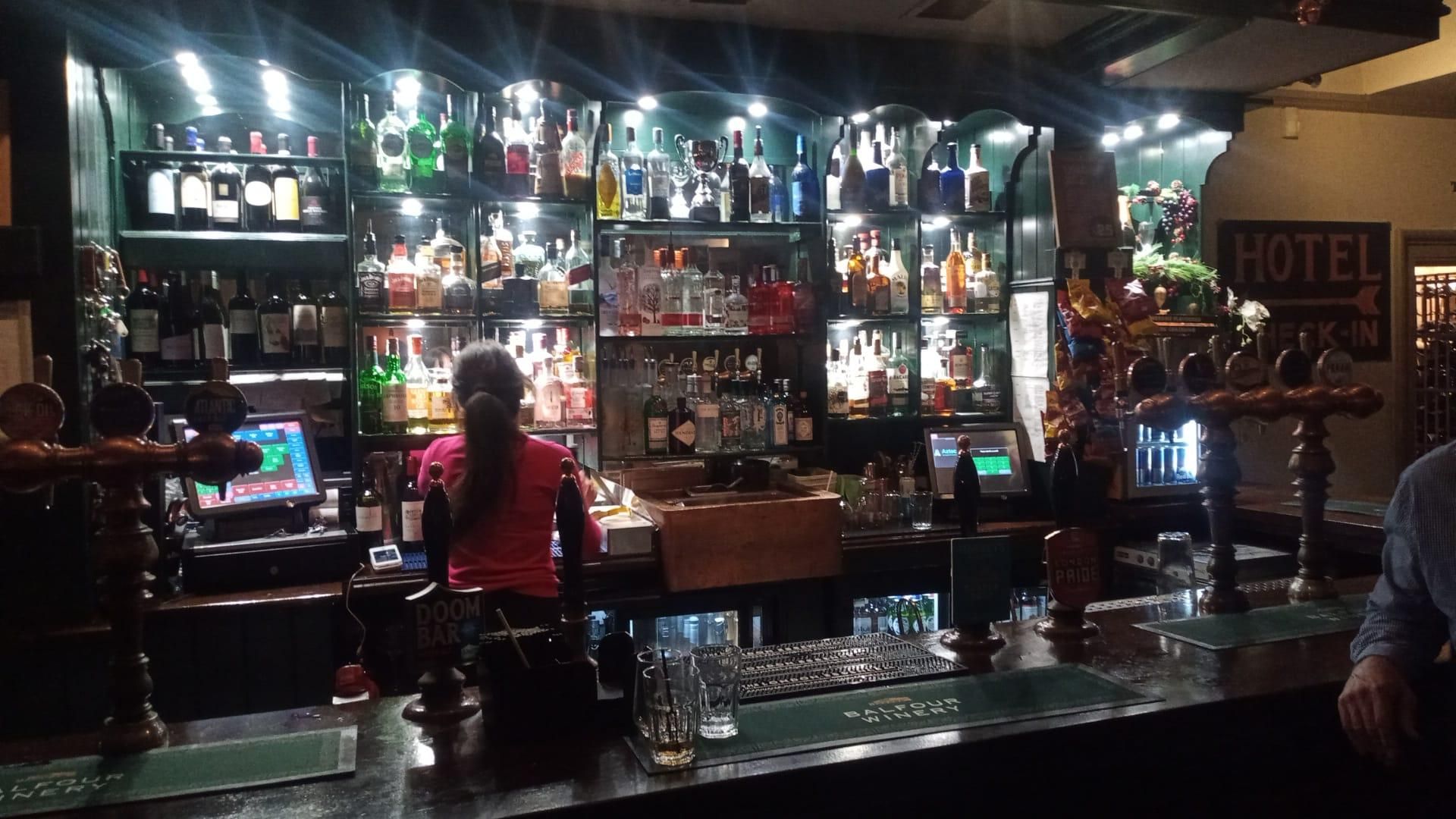 Taken November 2024. (Bar). Published on 17-11-2024