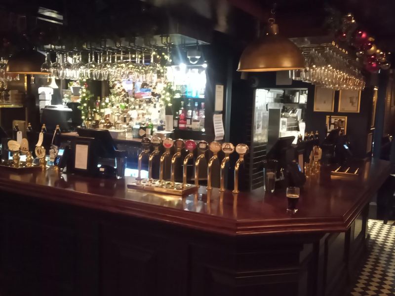 Taken November 2024. (Bar). Published on 17-11-2024 