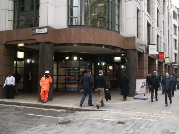 Scottish Pound London EC2 taken Nov 2014. (Pub, External). Published on 28-01-2015