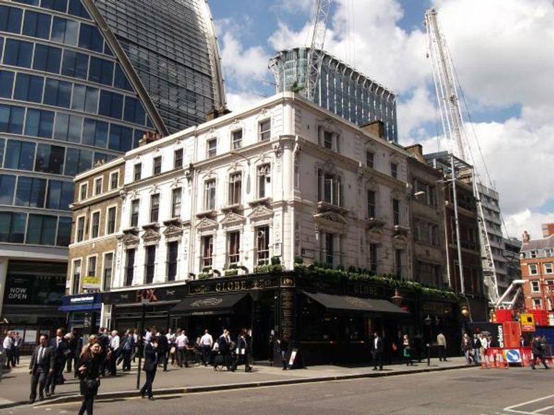 Globe London EC2 taken May 2014. (Pub, External, Key). Published on 20-05-2014