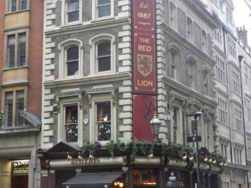 Red Lion London EC2 taken Dec 2011. (Pub, External, Key). Published on 25-11-2013