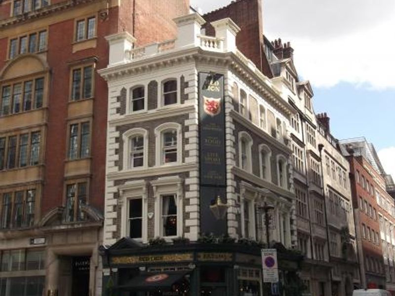Red Lion London EC2 taken May 2014. (Pub, External). Published on 20-05-2014 