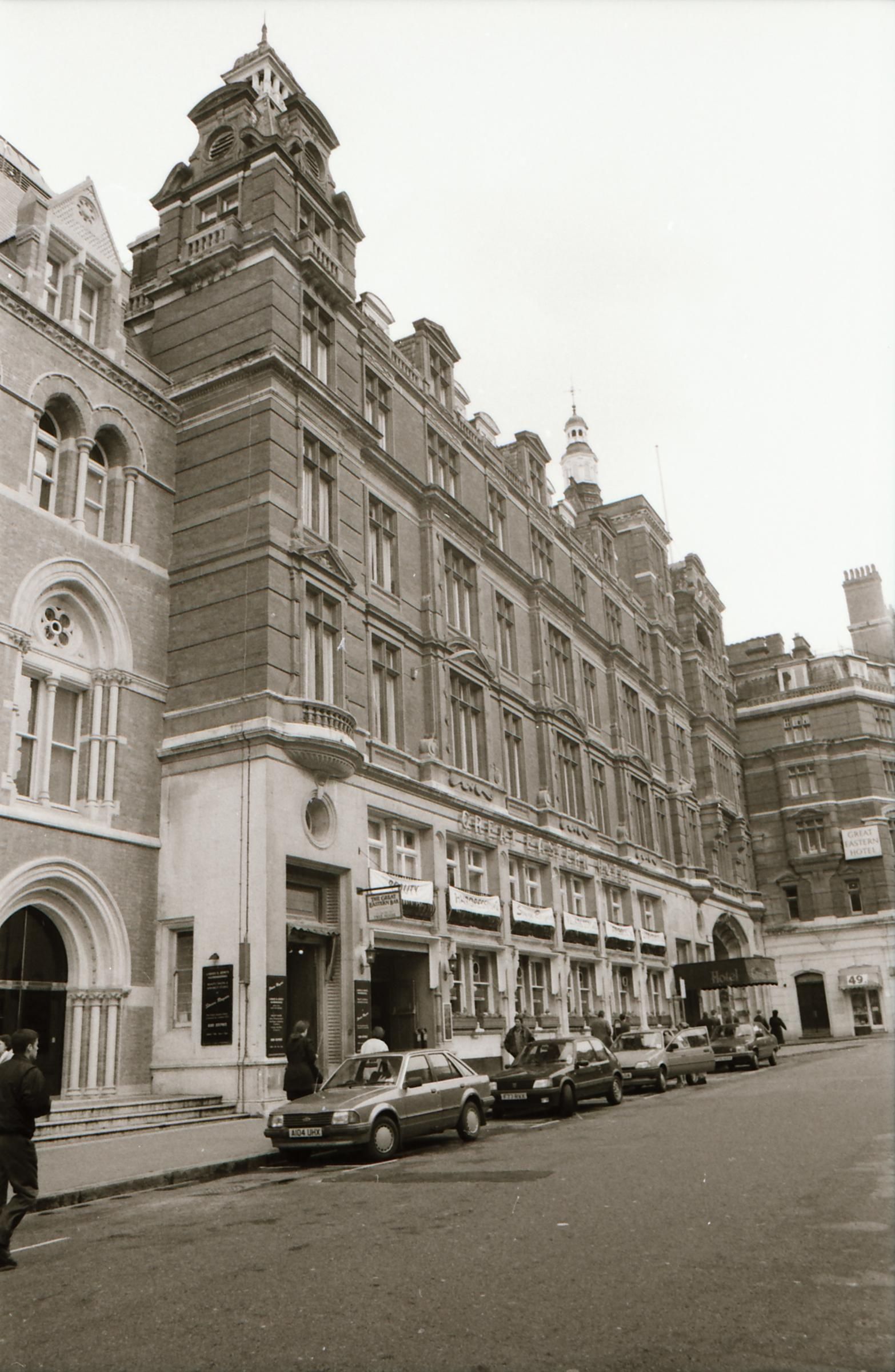 Great Eastern Hotel London EC2 taken in April 1994.. (Pub, External). Published on 12-03-2019