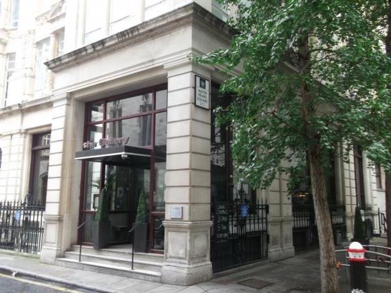 Gallery London EC2 taken Oct 2014. (Pub, External). Published on 31-10-2014