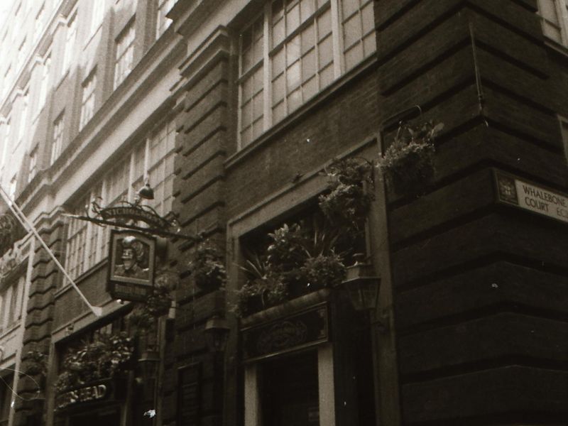 Butlers Head London EC2 taken in May 1994.. (Pub, External). Published on 12-03-2019 