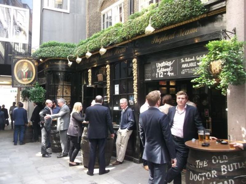 Ye Olde Dr Butlers Head London EC2 taken May 2016. (Pub). Published on 19-05-2016 