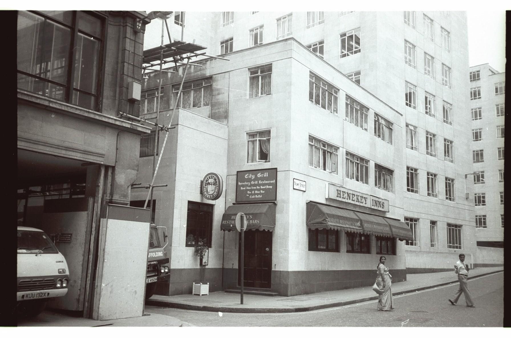 City Grill London EC2 taken in July 1985.. (Pub, External, Key). Published on 12-03-2019