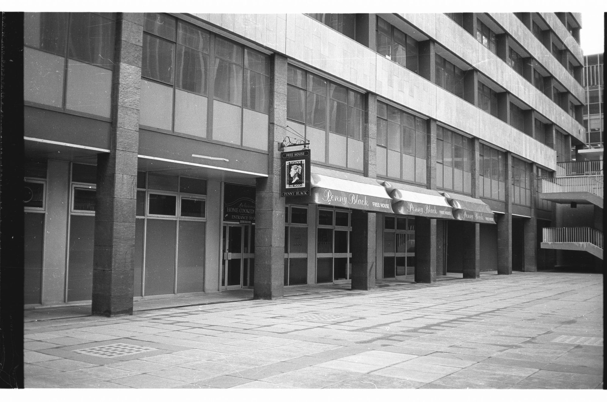 Penny Black London EC2 July 1985.. (Pub, External). Published on 12-03-2019