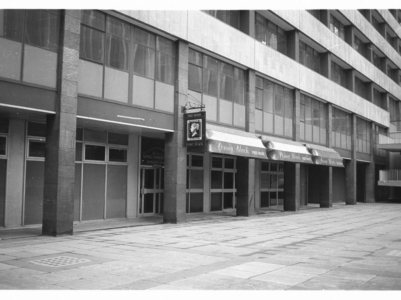 Penny Black London EC2 July 1985.. (Pub, External). Published on 12-03-2019