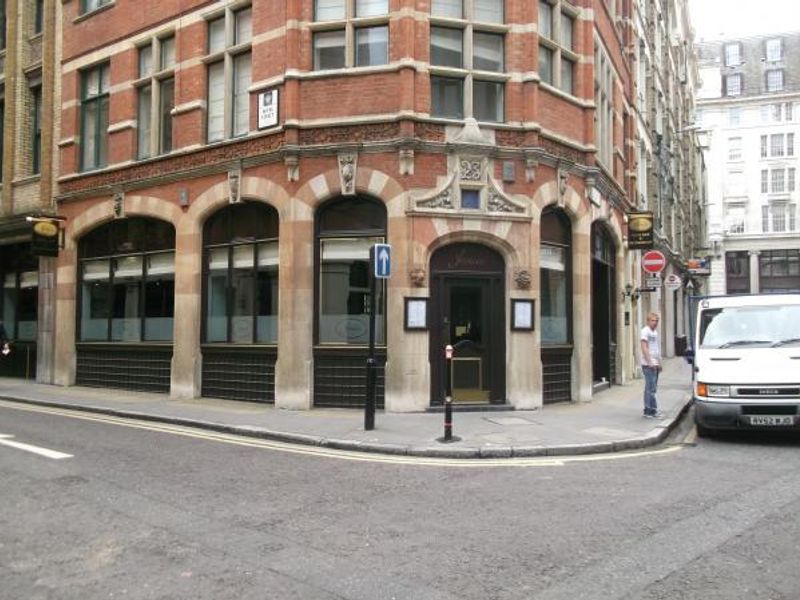 Jamies London EC3 taken Sept 2012. (Pub, External). Published on 29-11-2013 