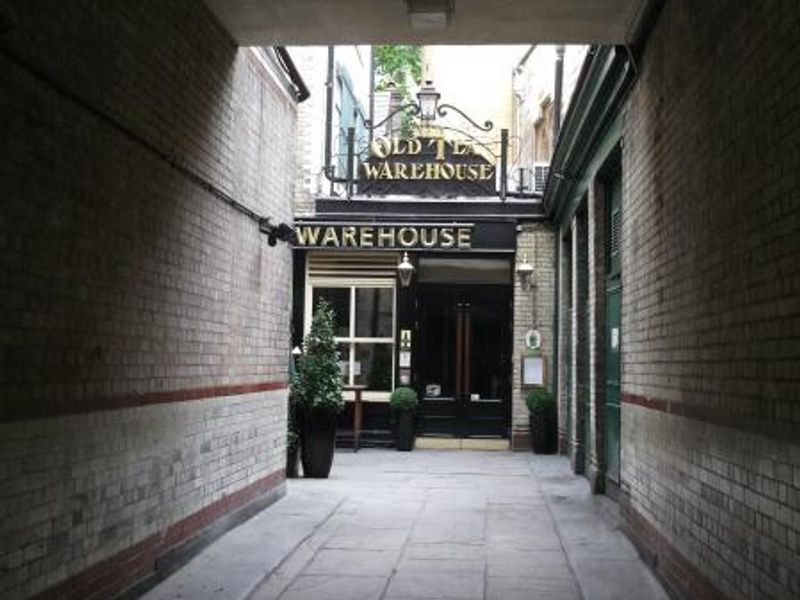 Old Tea Warehouse London EC3 taken Sept 2012. (Pub, External, Key). Published on 26-11-2013