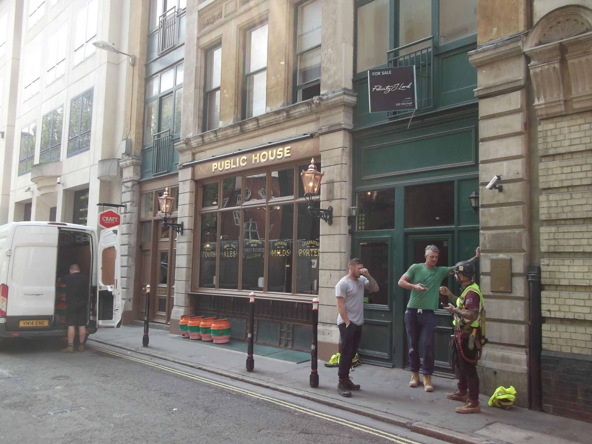 Craft Beer Co Mitre St London EC3 taken 12-5-2016.. (Pub, External). Published on 10-10-2018