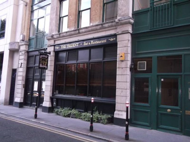 Trident London EC3 taken Sept 2012. (Pub, External, Key). Published on 29-11-2013