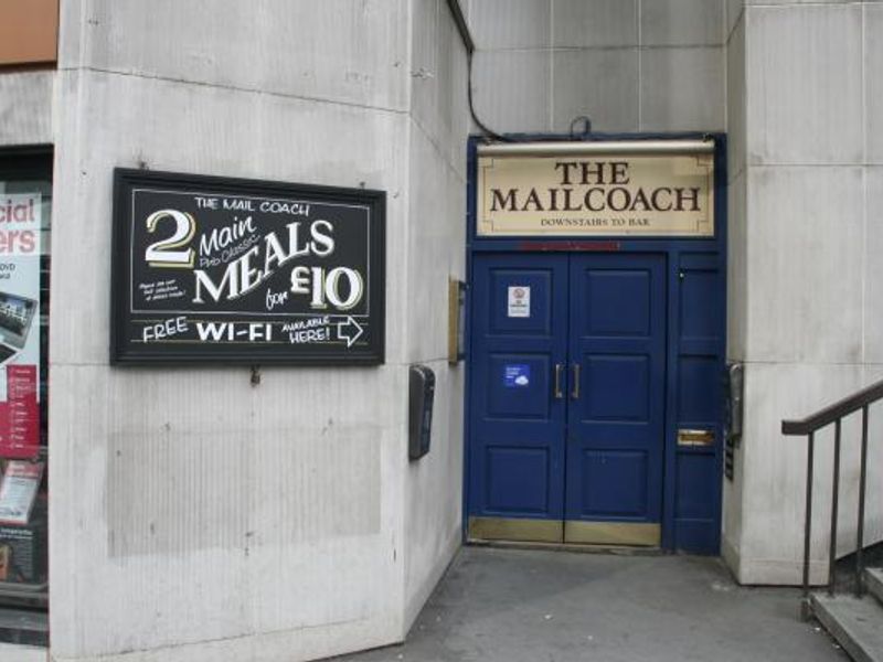 Mailcoach London EC3. (Pub). Published on 28-04-2016