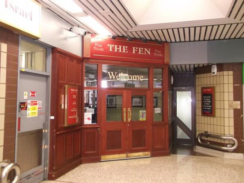 Raven-Fen London EC3 taken June 2012. (Pub, External, Key). Published on 26-11-2013