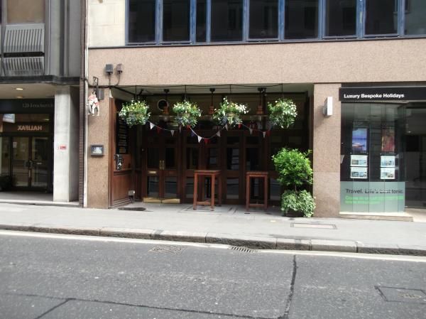 Elephant London EC3 taken June 2012. (Pub, External). Published on 26-11-2013