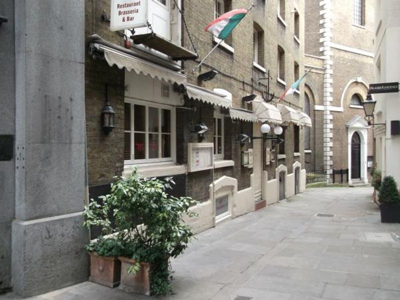 Tanners Hall London EC3 taken Sept 2012. (Pub, External). Published on 26-11-2013 