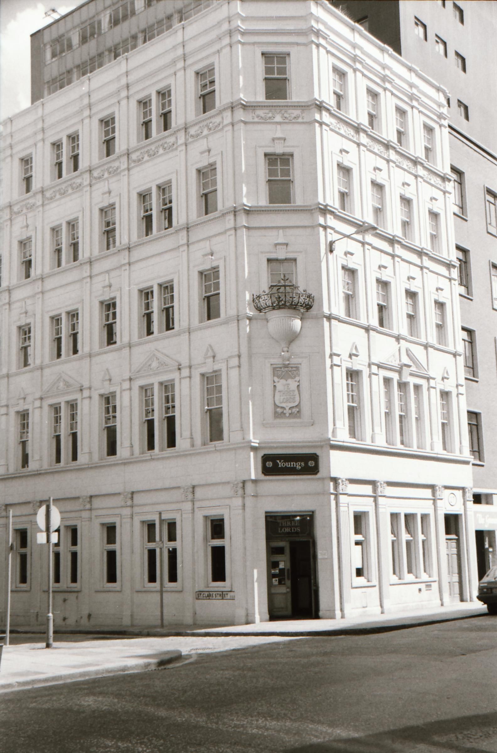 Three Lords London EC3 taken in Aug 1989.. (Pub, External). Published on 12-04-2019