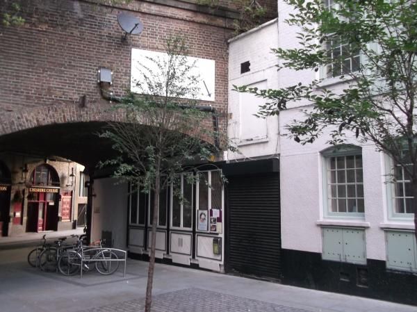 FT London EC3 taken Sept 2012. (Pub, External, Key). Published on 26-11-2013