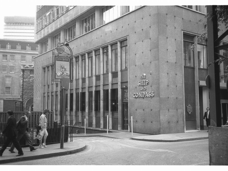 Ship & Compass London EC3 taken in July 1985.. (Pub, External, Key). Published on 12-04-2019