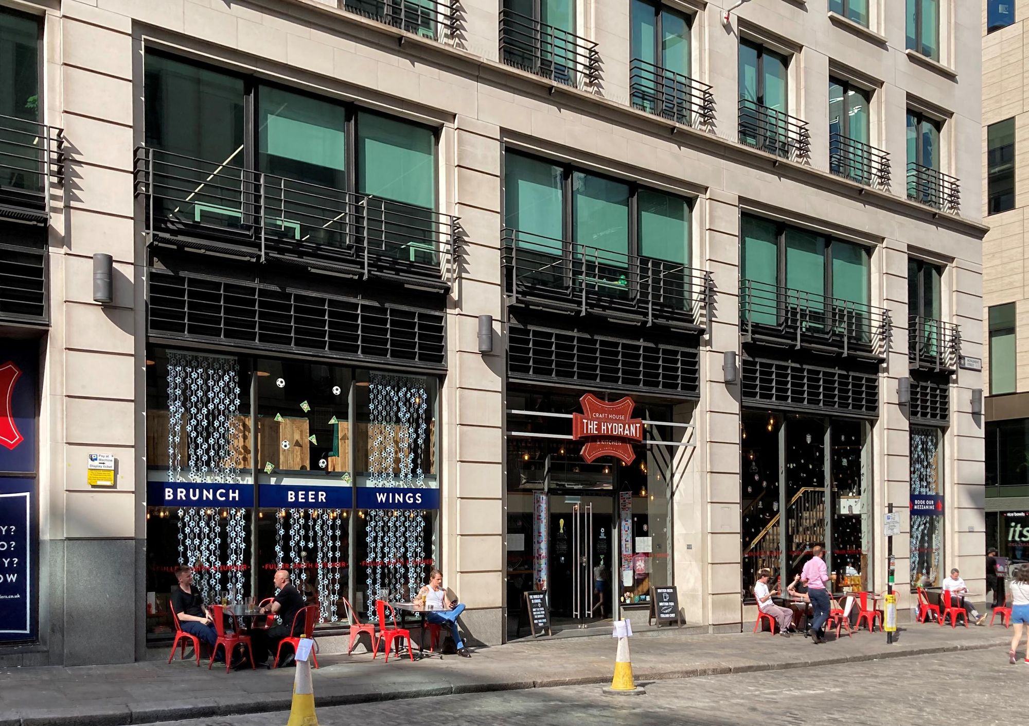 Hydrant London EC3R 20260712. (Pub, External, Key). Published on 21-07-2026