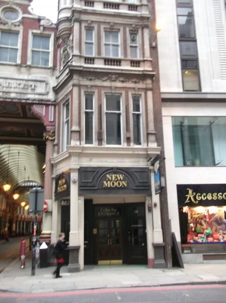 New Moon London EC3 taken Apr 2012. (Pub, External). Published on 28-11-2013