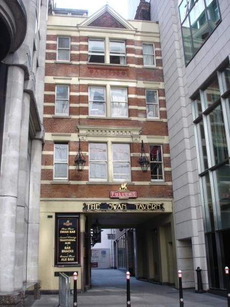 Swan London EC3 taken Aug 2007. (Pub, External). Published on 28-11-2013