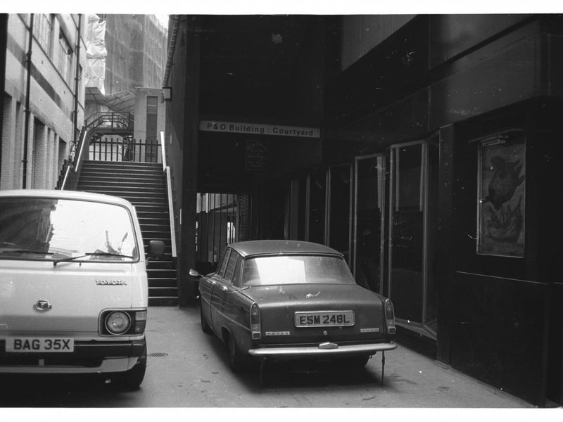 Ship & Turtle London EC3 in July 1985.. (Pub, External, Key). Published on 12-04-2019