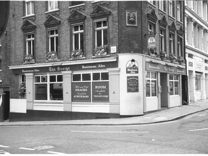 George London EC4 taken in July 1985.. (Pub, External). Published on 12-04-2019 