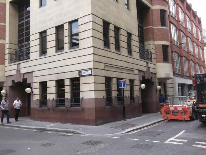 White Horse London EC4 taken August 2015. (Pub, External). Published on 17-08-2015 