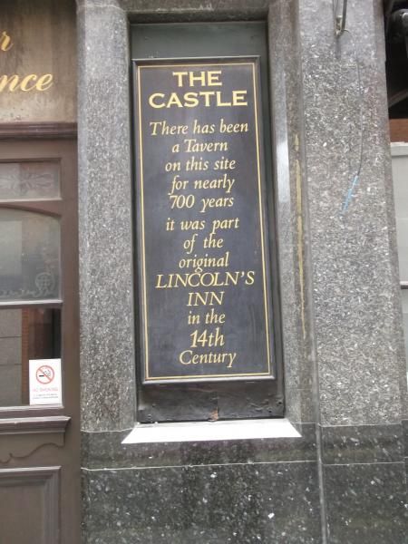 Castle London, EC4 taken Aug 2015. (Sign). Published on 06-12-2015