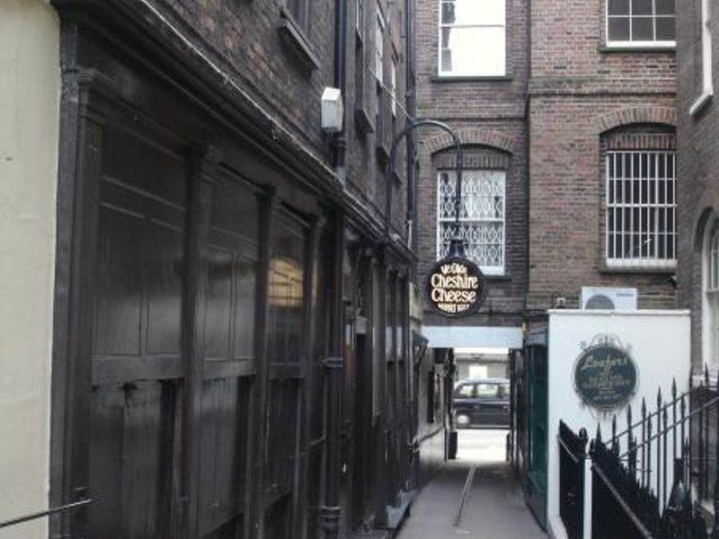 Ye Olde Cheshire Cheese London EC4 taken Jan 2008. (Pub, External). Published on 01-12-2013 