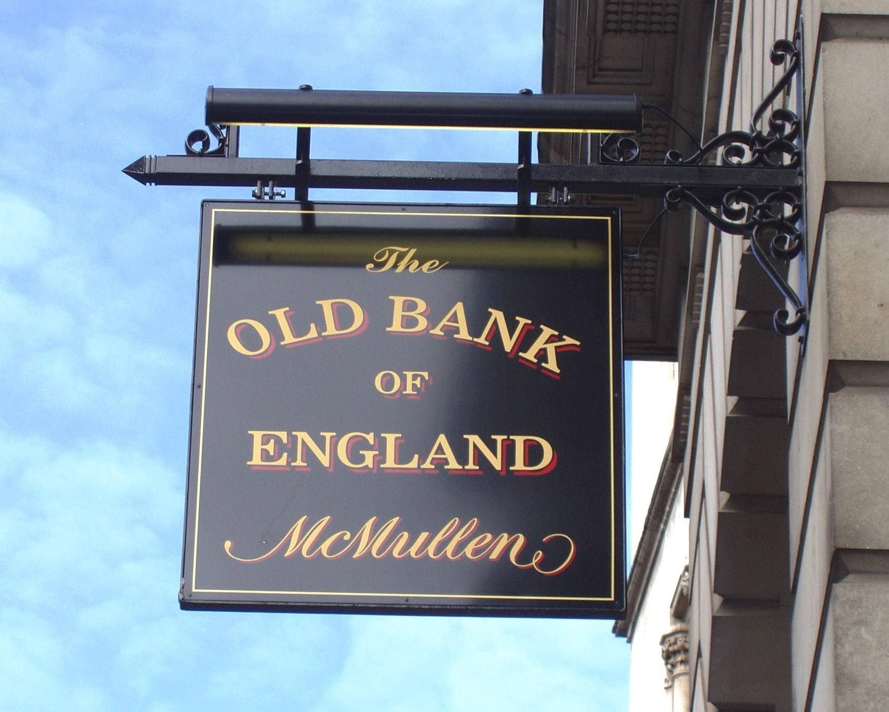 Old Bank swingsign Mar 2019. (Pub, External, Sign). Published on 24-03-2019