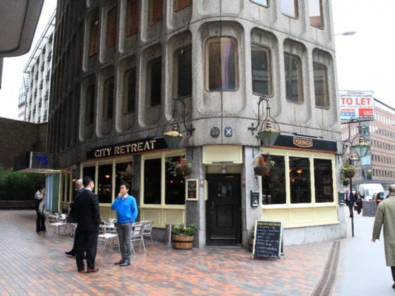 City Retreat London EC4. (Pub, External). Published on 01-12-2013