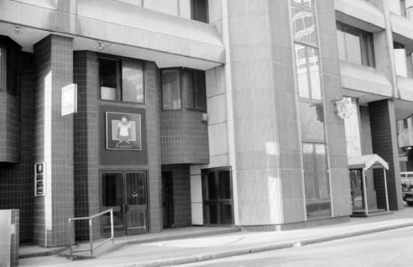 Spatz London EC4 taken in Dec 1988.. (Pub). Published on 03-09-2016