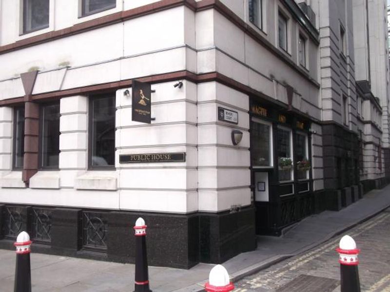 Magpie & Stump London EC4 taken August 2015. (Pub, External). Published on 16-08-2015 