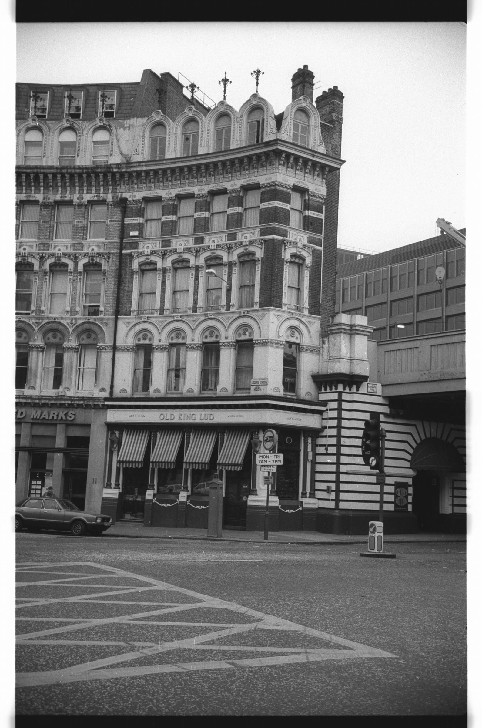 Old King Lud London EC4 taken in July 1985.. (Pub, External). Published on 12-04-2019