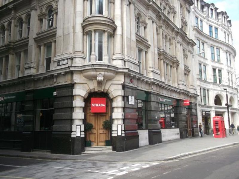 Dome London EC4 taken Aug 2015. (Pub). Published on 28-04-2016 