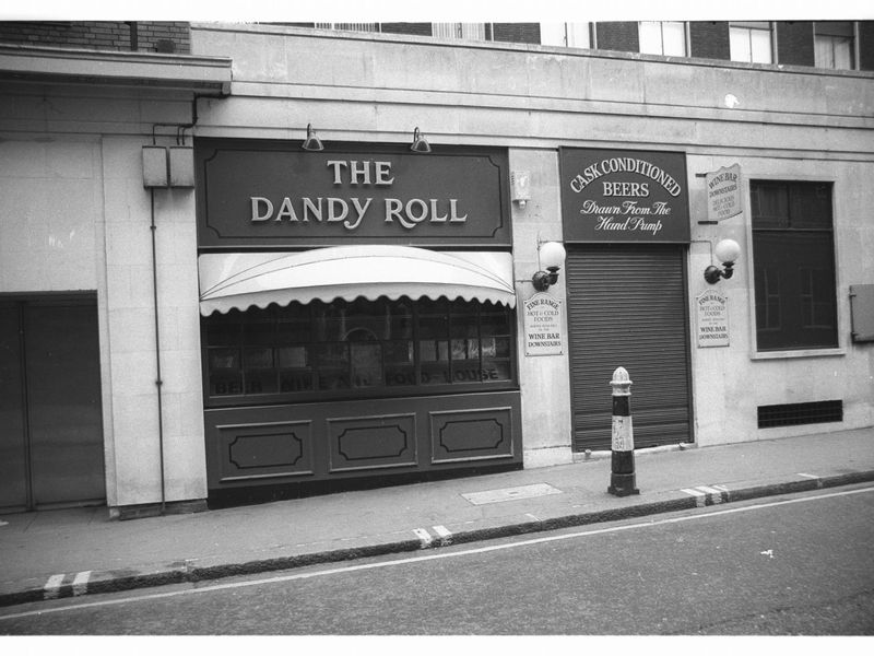 Dandy Roll London EC4 taken in July 1985.. (Pub, External). Published on 12-04-2019 
