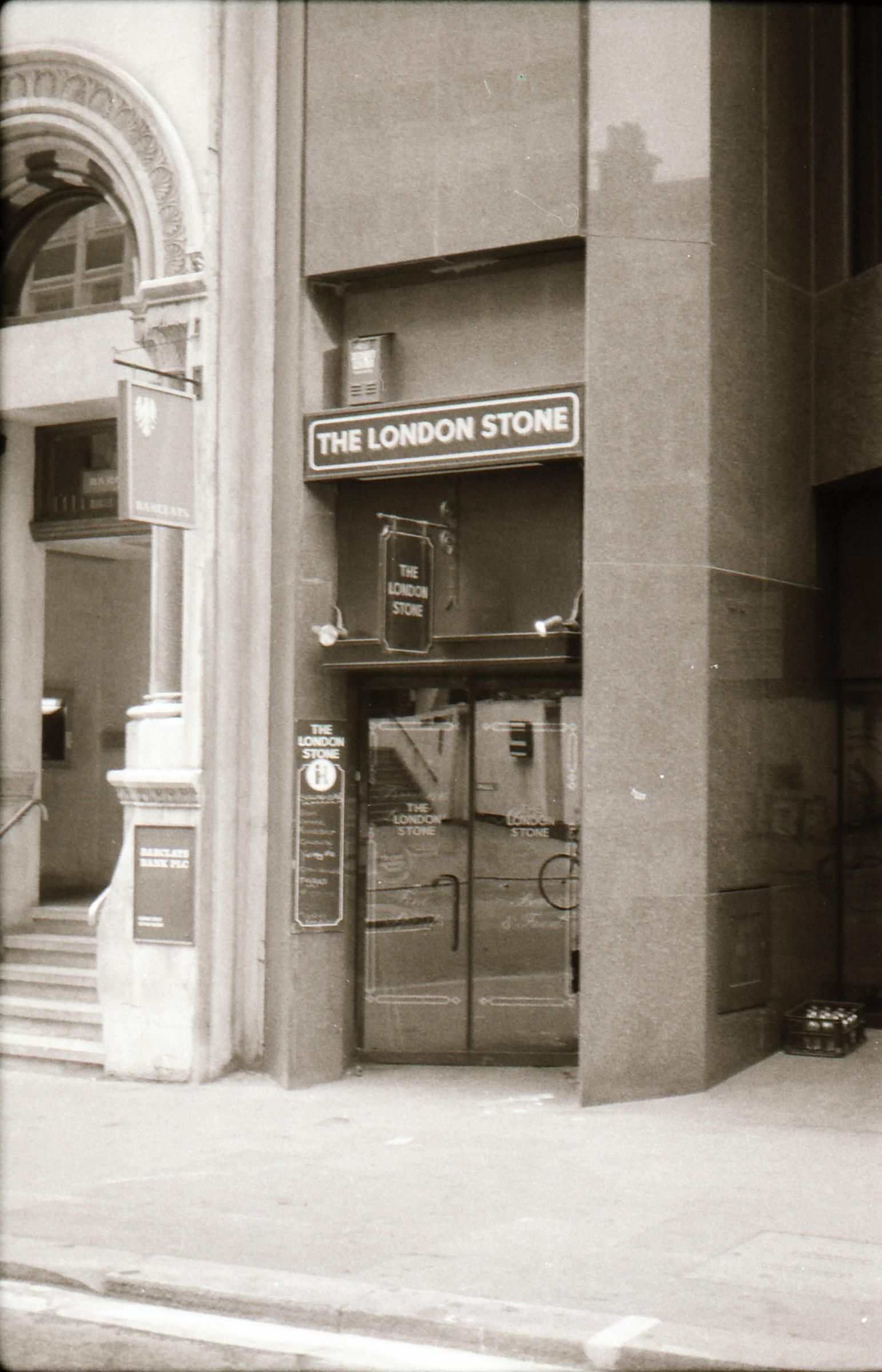 London Stone London EC4 taken in mid 1985.. (Pub, External). Published on 12-04-2019