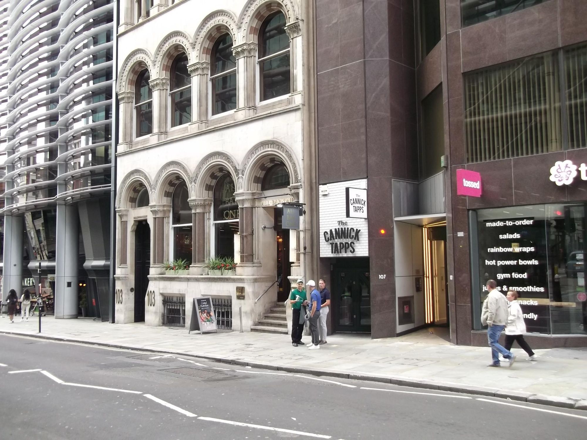 EC4-LondonStone 20230924.. (Pub, External). Published on 17-12-2023