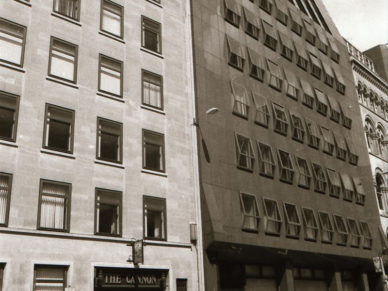 Cannon London EC4 taken in May 1994.. (Pub, External). Published on 12-04-2019