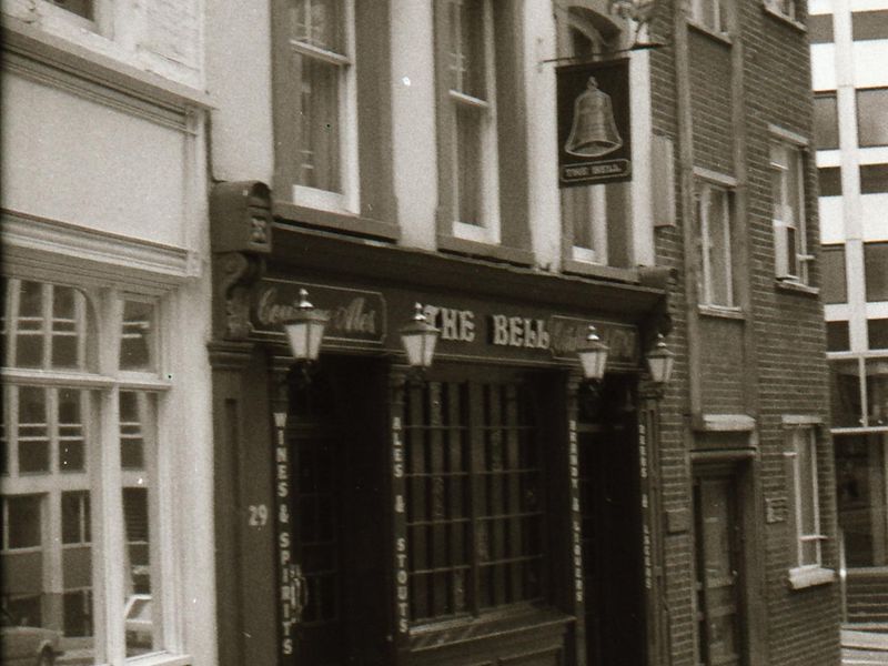 Bell Bush Lane London EC4 taken in mid 1985.. (Pub, External). Published on 12-04-2019