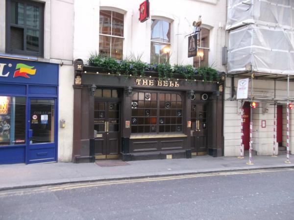 Bell Bush La London EC4 taken Apr 2012. (Pub, External, Key). Published on 01-12-2013