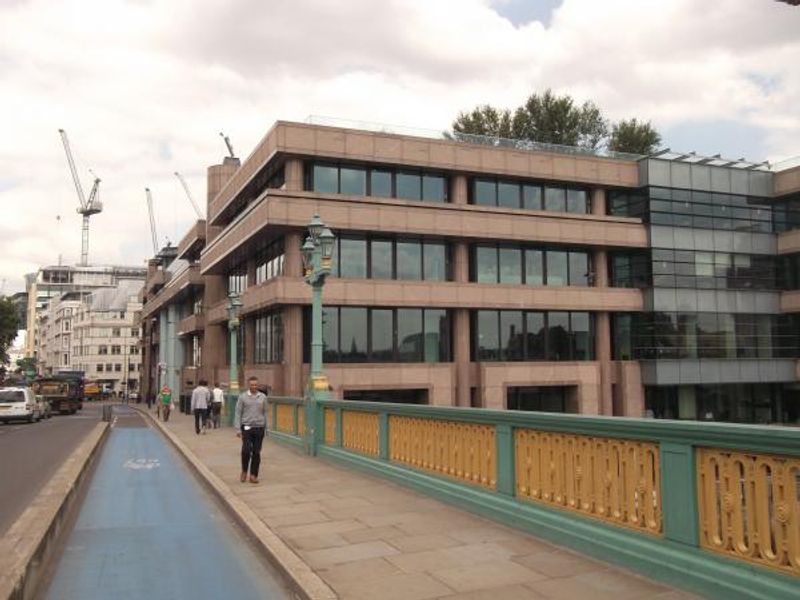 Riverside London EC4 taken August 2015. (Pub, External). Published on 17-08-2015 