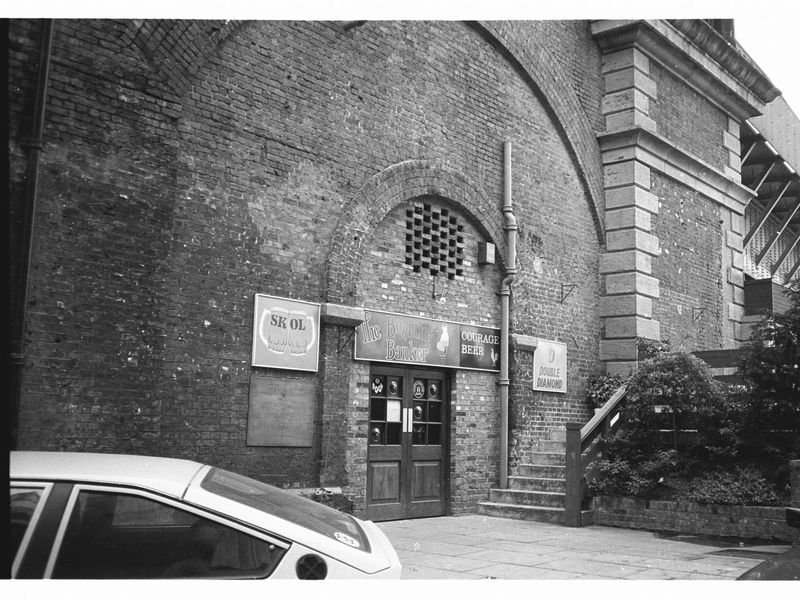 Bouncing Banker London EC4 taken in July 1985.. (Pub, External). Published on 12-04-2019