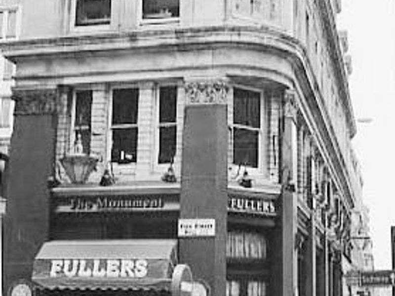 Monument. London EC3.. (Pub, External). Published on 25-04-2023