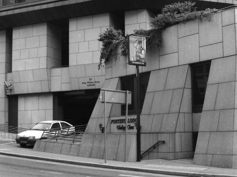 Porters Lodge London EC4 taken in Oct 1988.. (Pub, External). Published on 12-04-2019