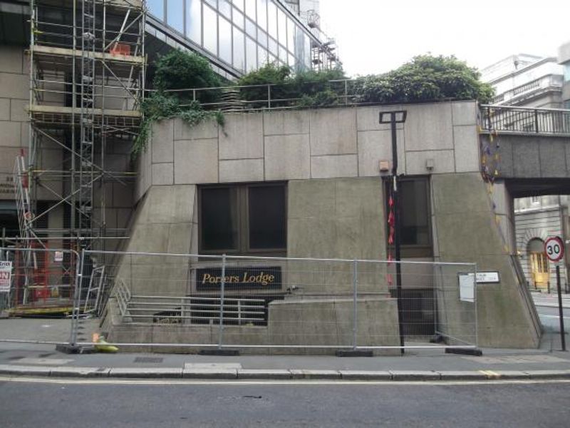 Porters Lodge London EC4 taken Aug 2014. (Pub, External). Published on 31-10-2014