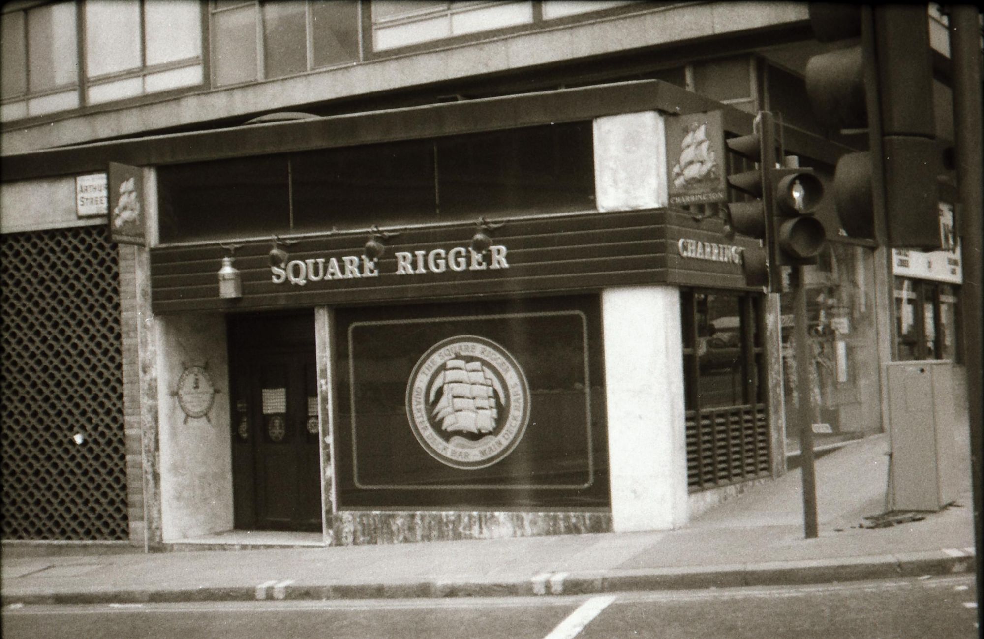 Square Rigger London EC4 taken in mid 1985.. (Pub, External). Published on 13-04-2019